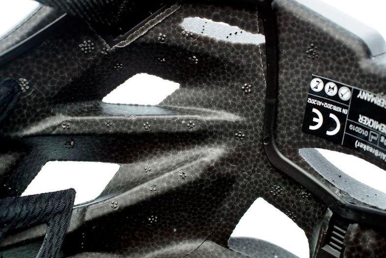 Велошолом спортивний ABUS AIRBREAKER Velvet Black M (52-58 см)